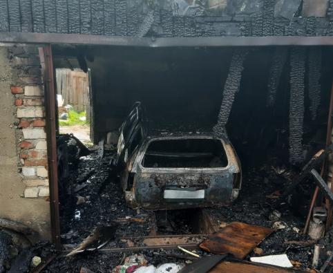 Тело мужчины нашли в сгоревшем гараже в одном из частных домов Читы