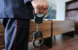 ​Жена полицейского, убившая парня в Балее, получила 9 лет колонии общего режима