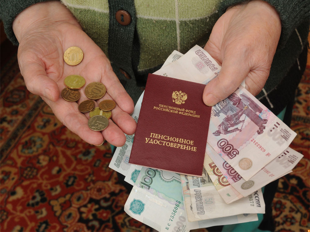 Путин предложил выплатить по 10 тысяч рублей пенсионерам