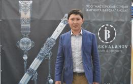 Выставка бурятского оружейника откроется на фестивале унтов в Чите