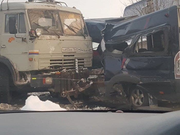 ГИБДД Забайкалья озвучило возможную причину ДТП с маршруткой и грузовиком
